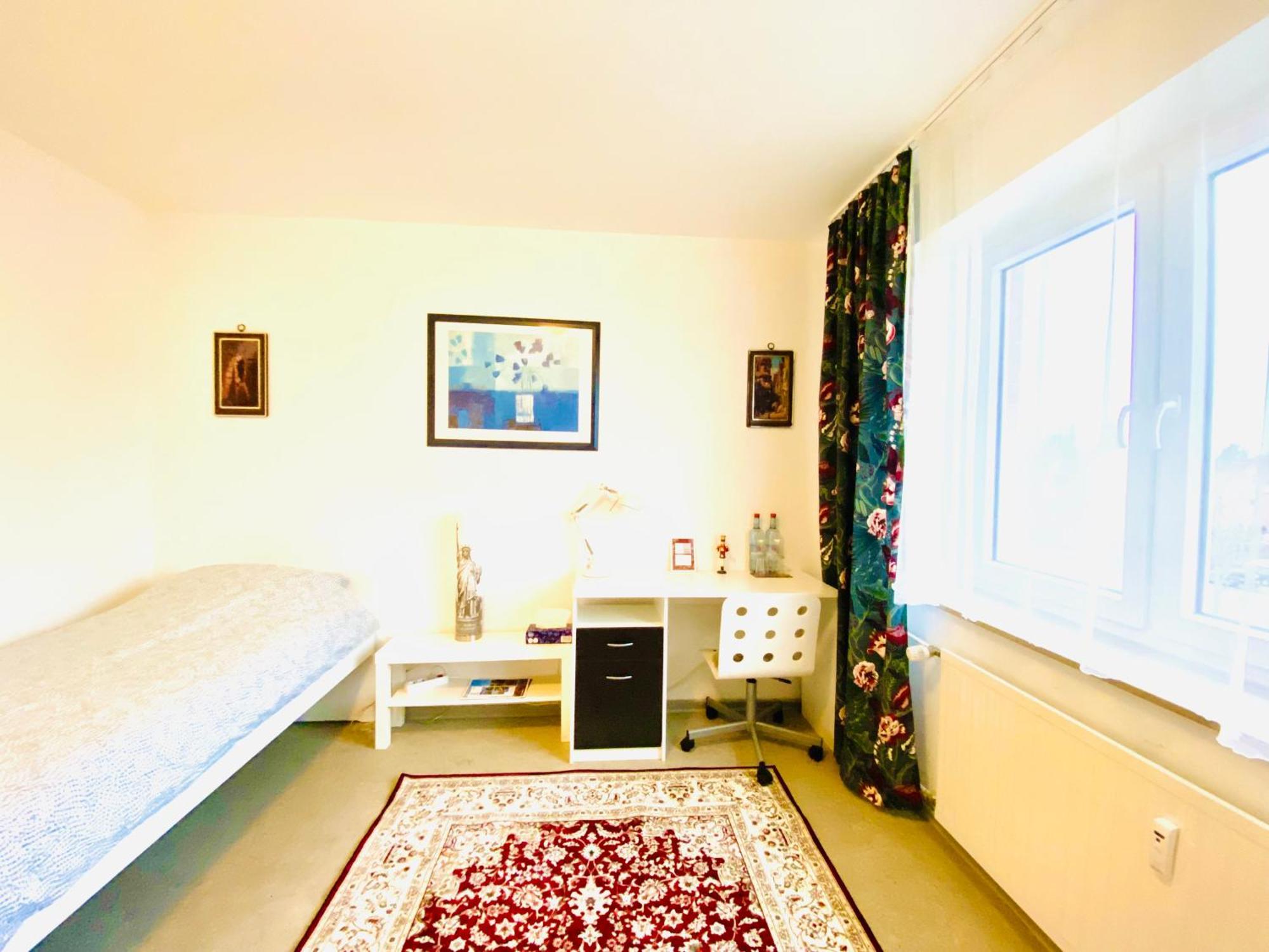 Welcome To Messe!-Two-Bedroom Apartment&Balcony Хановер Екстериор снимка